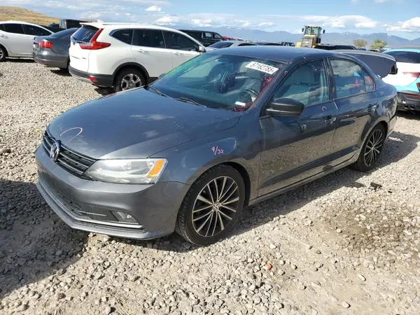 3VWB17AJ7GM405525 2016 VOLKSWAGEN JETTA - Image 1