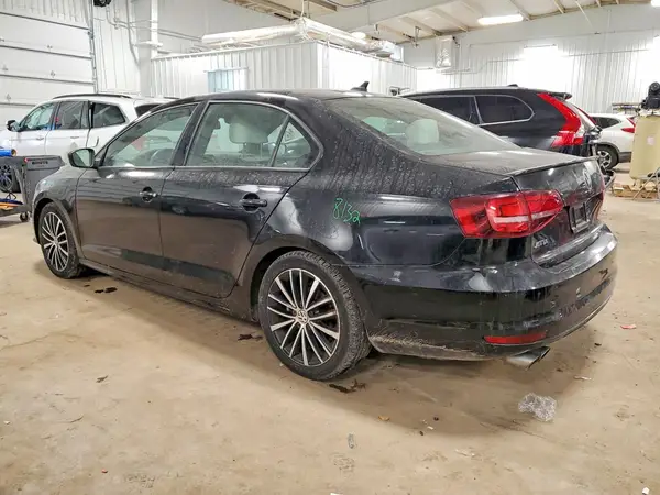 3VWB17AJ8GM273584 2016 VOLKSWAGEN JETTA - Image 2