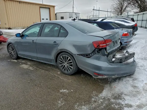 3VWB17AJ9GM259287 2016 VOLKSWAGEN JETTA - Image 2