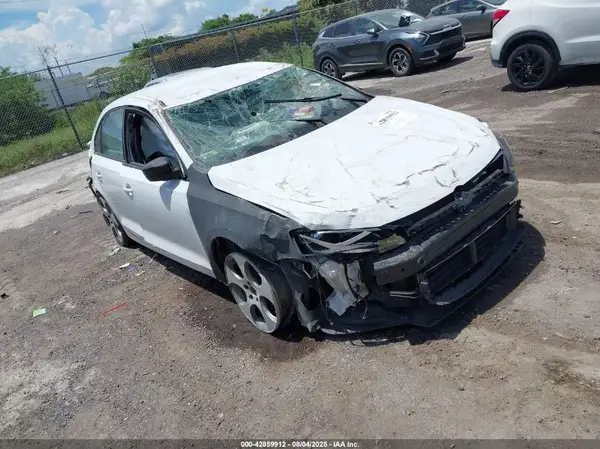 3VWB17AJ9GM265607 2016 VOLKSWAGEN JETTA - Image 1