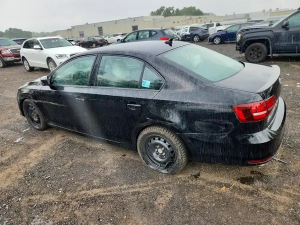 3VWB17AJ9GM387075 2016 VOLKSWAGEN JETTA - Image 2