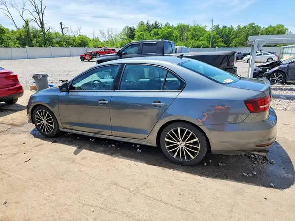 3VWB17AJXGM393189 2016 VOLKSWAGEN JETTA - Image 2
