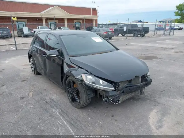 3VWB17AU2JM280709 2018 VOLKSWAGEN GOLF - Image 1
