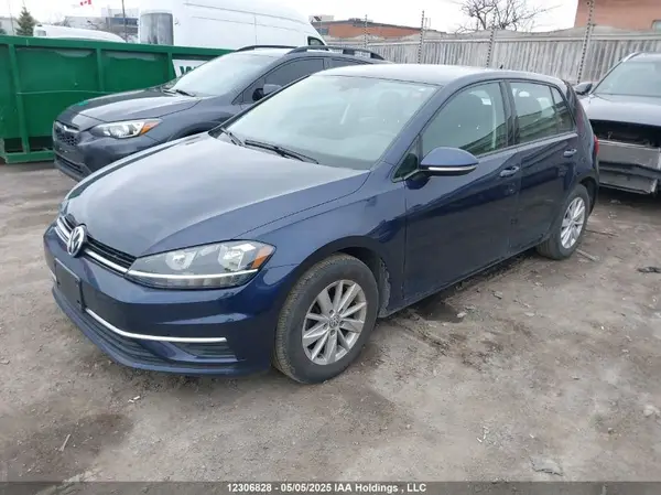 3VWB17AU4JM257836 2018 VOLKSWAGEN GOLF - Image 2