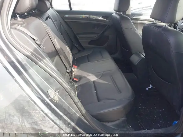 3VWB17AU7JM257958 2018 VOLKSWAGEN GOLF - Image 8