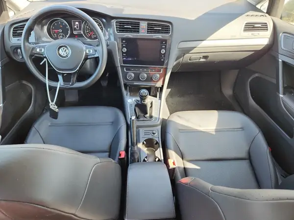 3VWB17AU8JM296025 2018 VOLKSWAGEN GOLF - Image 8