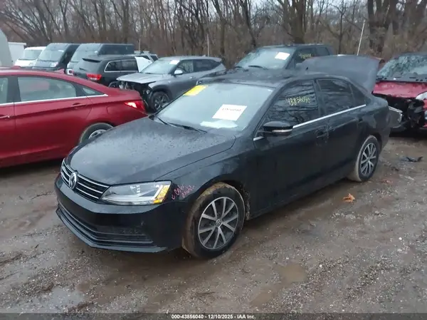 3VWB67AJ0HM339922 2017 VOLKSWAGEN JETTA - Image 2