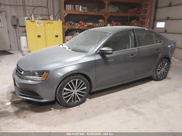 3VWB67AJ0HM343999 2017 VOLKSWAGEN JETTA - Image 2