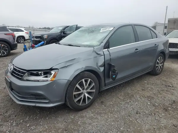 3VWB67AJ0JM219835 2018 VOLKSWAGEN JETTA - Image 1