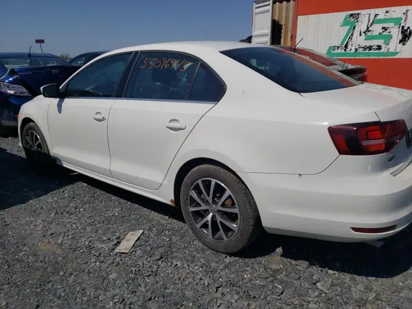 3VWB67AJ1GM275338 2016 VOLKSWAGEN JETTA - Image 2