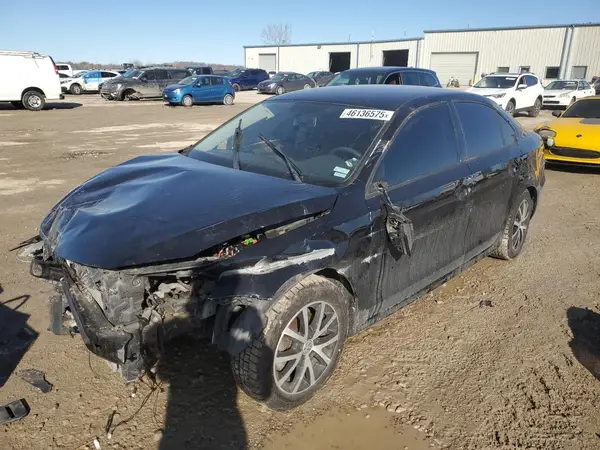 3VWB67AJ1GM306815 2016 VOLKSWAGEN JETTA - Image 1