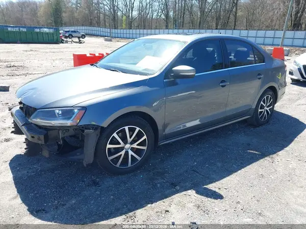 3VWB67AJ1HM249906 2017 VOLKSWAGEN JETTA - Image 2