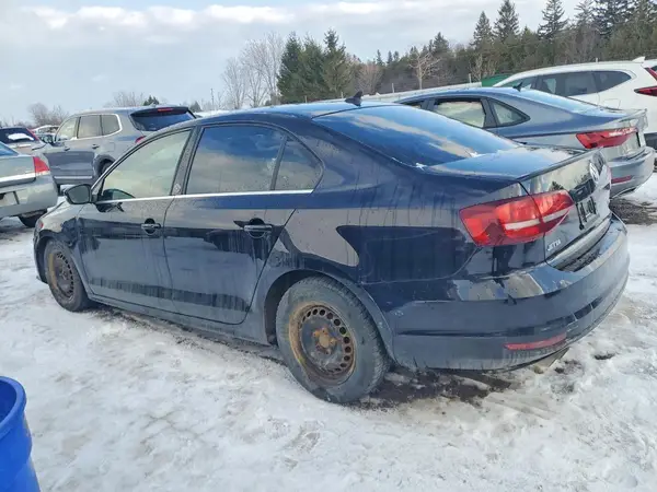 3VWB67AJ1HM310932 2017 VOLKSWAGEN JETTA - Image 2