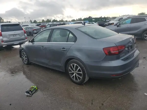 3VWB67AJ1HM324068 2017 VOLKSWAGEN JETTA - Image 2
