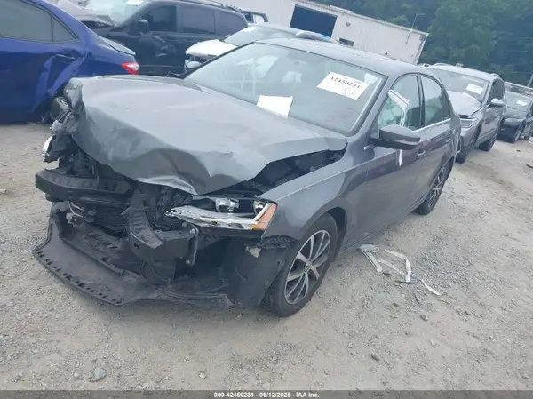 3VWB67AJ1HM343414 2017 VOLKSWAGEN JETTA - Image 2