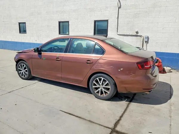 3VWB67AJ1HM381743 2017 VOLKSWAGEN JETTA - Image 2