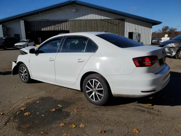 3VWB67AJ2HM278184 2017 VOLKSWAGEN JETTA - Image 2
