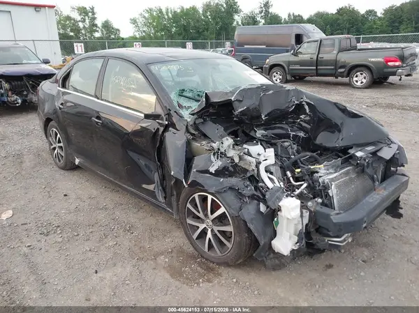 3VWB67AJ3HM251219 2017 VOLKSWAGEN JETTA - Image 1