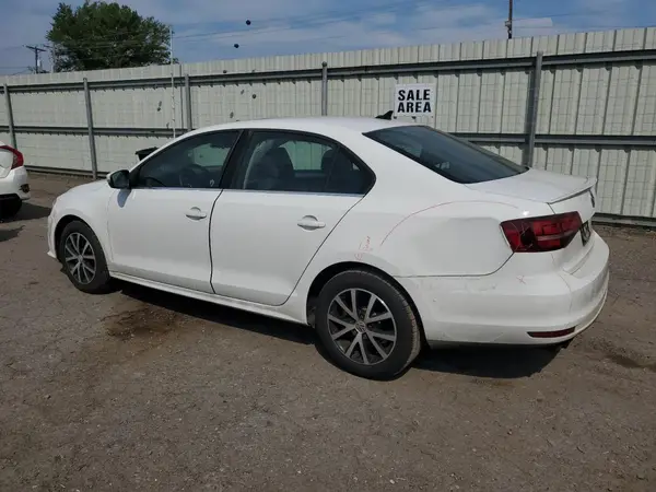 3VWB67AJ3HM256694 2017 VOLKSWAGEN JETTA - Image 2