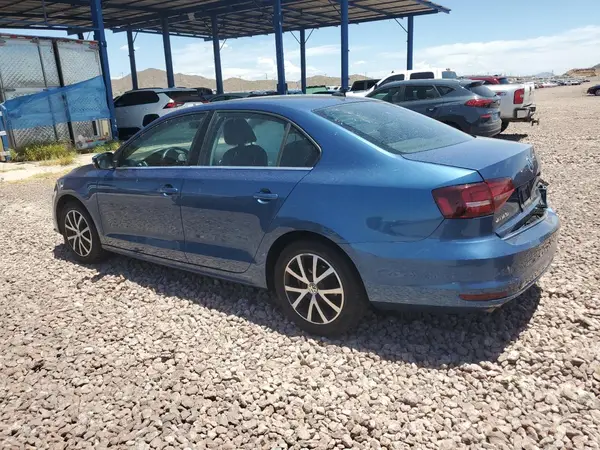 3VWB67AJ3HM261698 2017 VOLKSWAGEN JETTA - Image 2
