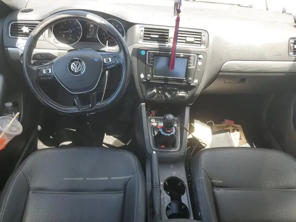 3VWB67AJ3HM261698 2017 VOLKSWAGEN JETTA - Image 8