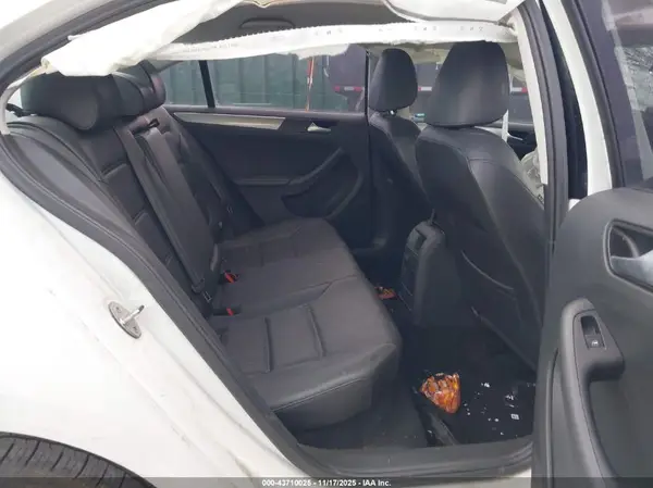 3VWB67AJ3HM271731 2017 VOLKSWAGEN JETTA - Image 8