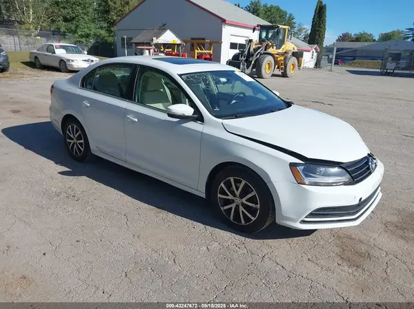 3VWB67AJ3HM286780 2017 VOLKSWAGEN JETTA - Image 1