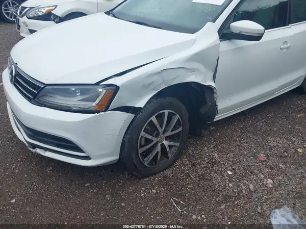 3VWB67AJ3HM286830 2017 VOLKSWAGEN JETTA - Image 2