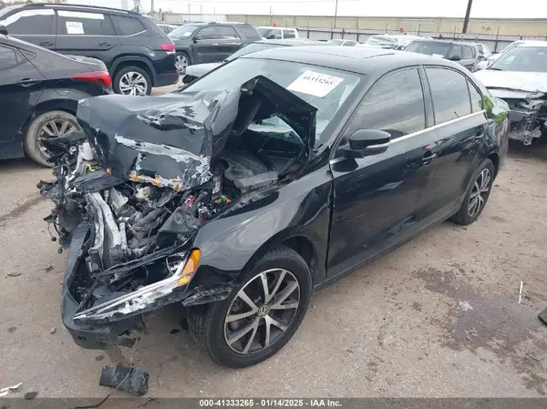 3VWB67AJ3HM287749 2017 VOLKSWAGEN JETTA - Image 2