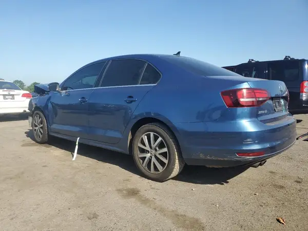 3VWB67AJ3HM321043 2017 VOLKSWAGEN JETTA - Image 2