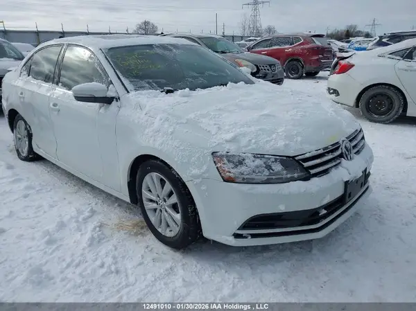 3VWB67AJ3HM338182 2017 VOLKSWAGEN JETTA - Image 1