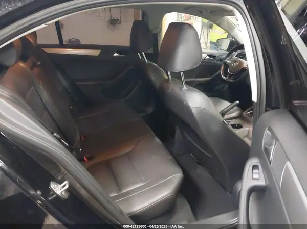 3VWB67AJ4HM203907 2017 VOLKSWAGEN JETTA - Image 8