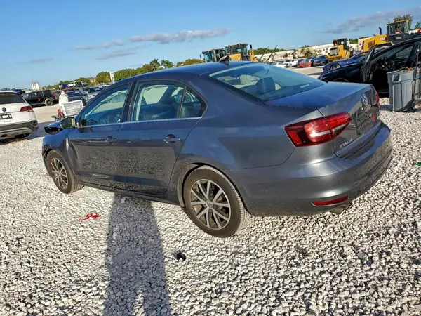3VWB67AJ4HM355718 2017 VOLKSWAGEN JETTA - Image 2