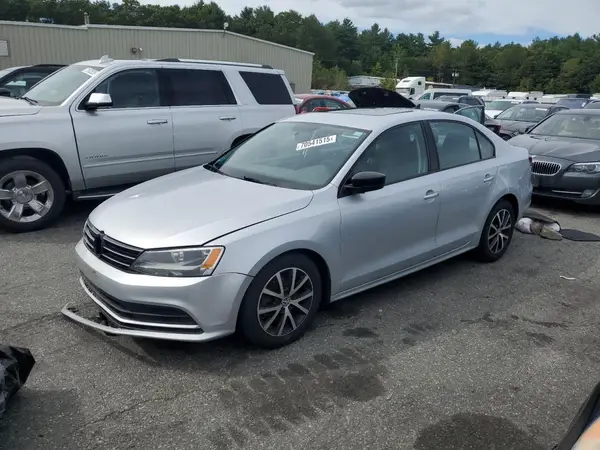 3VWB67AJ5GM264018 2016 VOLKSWAGEN JETTA - Image 1