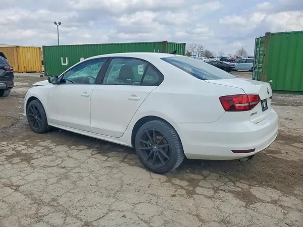 3VWB67AJ5GM333791 2016 VOLKSWAGEN JETTA - Image 2