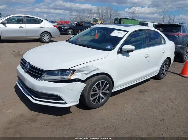 3VWB67AJ5HM201728 2017 VOLKSWAGEN JETTA - Image 2