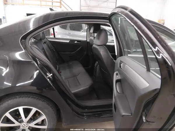 3VWB67AJ5HM220585 2017 VOLKSWAGEN JETTA - Image 8