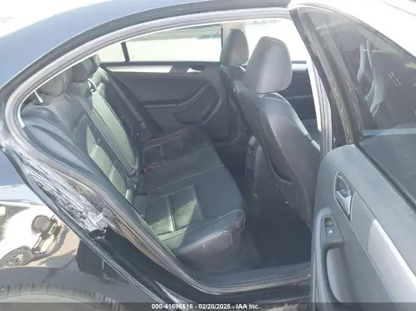 3VWB67AJ5HM257734 2017 VOLKSWAGEN JETTA - Image 8