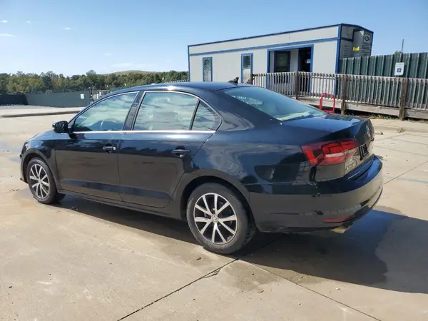 3VWB67AJ5JM238154 2018 VOLKSWAGEN JETTA - Image 2
