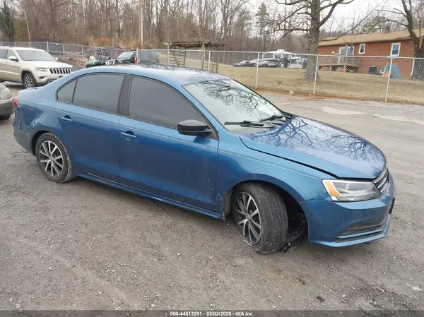 3VWB67AJ6GM356836 2016 VOLKSWAGEN JETTA - Image 1