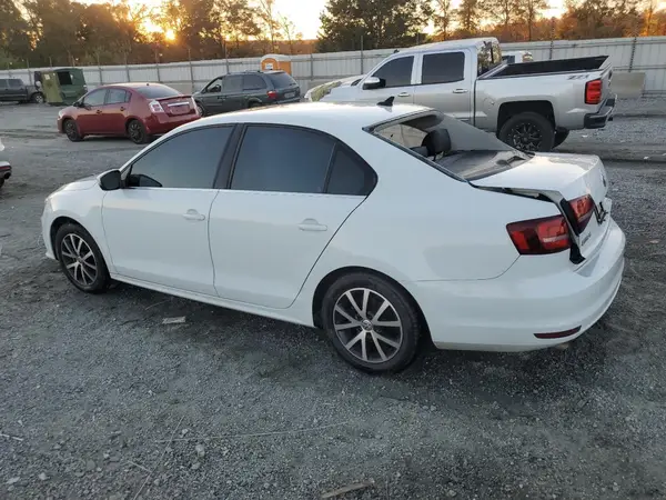3VWB67AJ6HM378028 2017 VOLKSWAGEN JETTA - Image 2