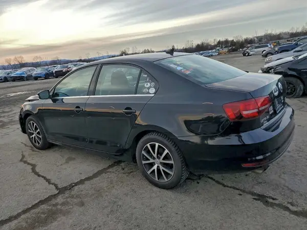 3VWB67AJ6HM415580 2017 VOLKSWAGEN JETTA - Image 2