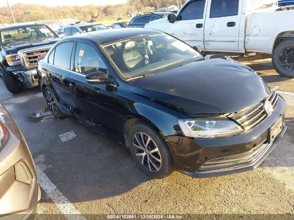 3VWB67AJ7HM225142 2017 VOLKSWAGEN JETTA - Image 1