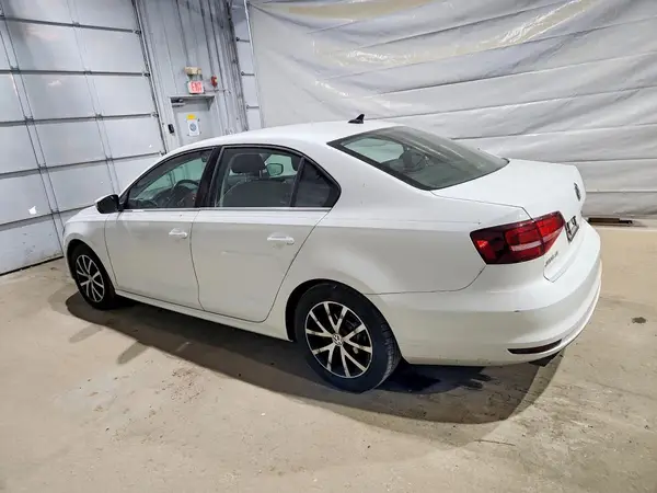 3VWB67AJ7HM327184 2017 VOLKSWAGEN JETTA - Image 2