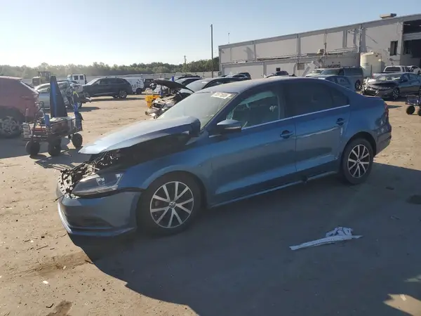 3VWB67AJ7HM361559 2017 VOLKSWAGEN JETTA - Image 1