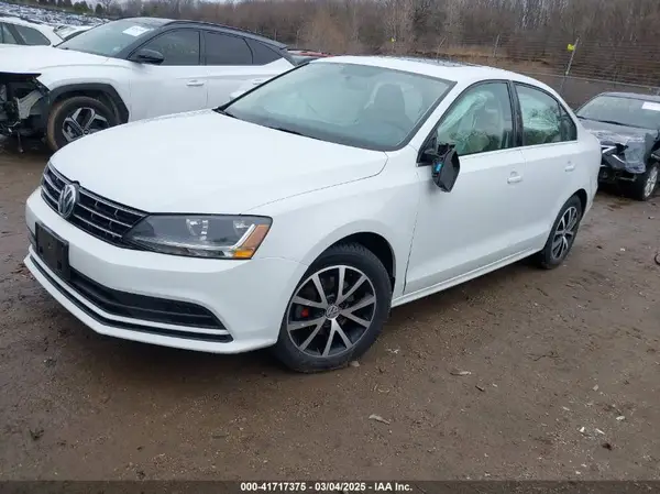 3VWB67AJ7JM238107 2018 VOLKSWAGEN JETTA - Image 2