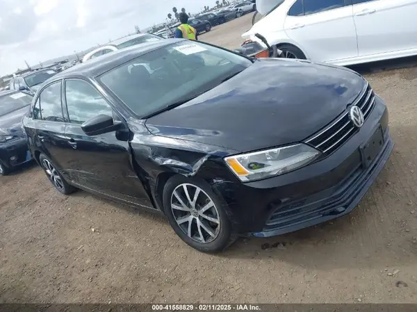 3VWB67AJ8GM381088 2016 VOLKSWAGEN JETTA - Image 1