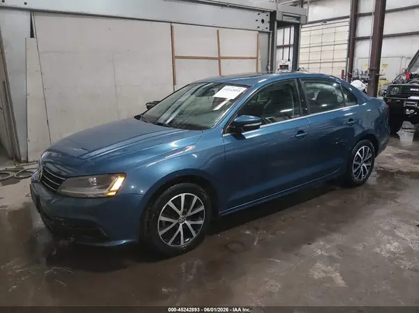 3VWB67AJ8HM202419 2017 VOLKSWAGEN JETTA - Image 2
