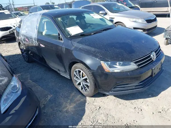 3VWB67AJ8HM230530 2017 VOLKSWAGEN JETTA - Image 1