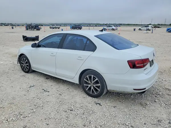 3VWB67AJ8HM274706 2017 VOLKSWAGEN JETTA - Image 2